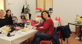 Sartoria all’Istituto Rita Atria, scuole aperte alle mamme