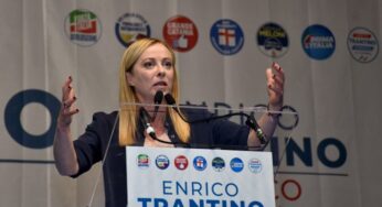 Meloni a Catania, le tasse sono un ‘pizzo di Stato’