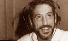 pippo fava al mirofono con cuffie